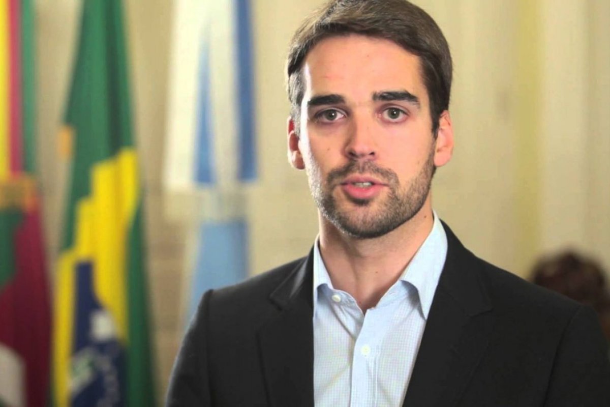 Eduardo Leite confirma diagnóstico positivo para Covid-19