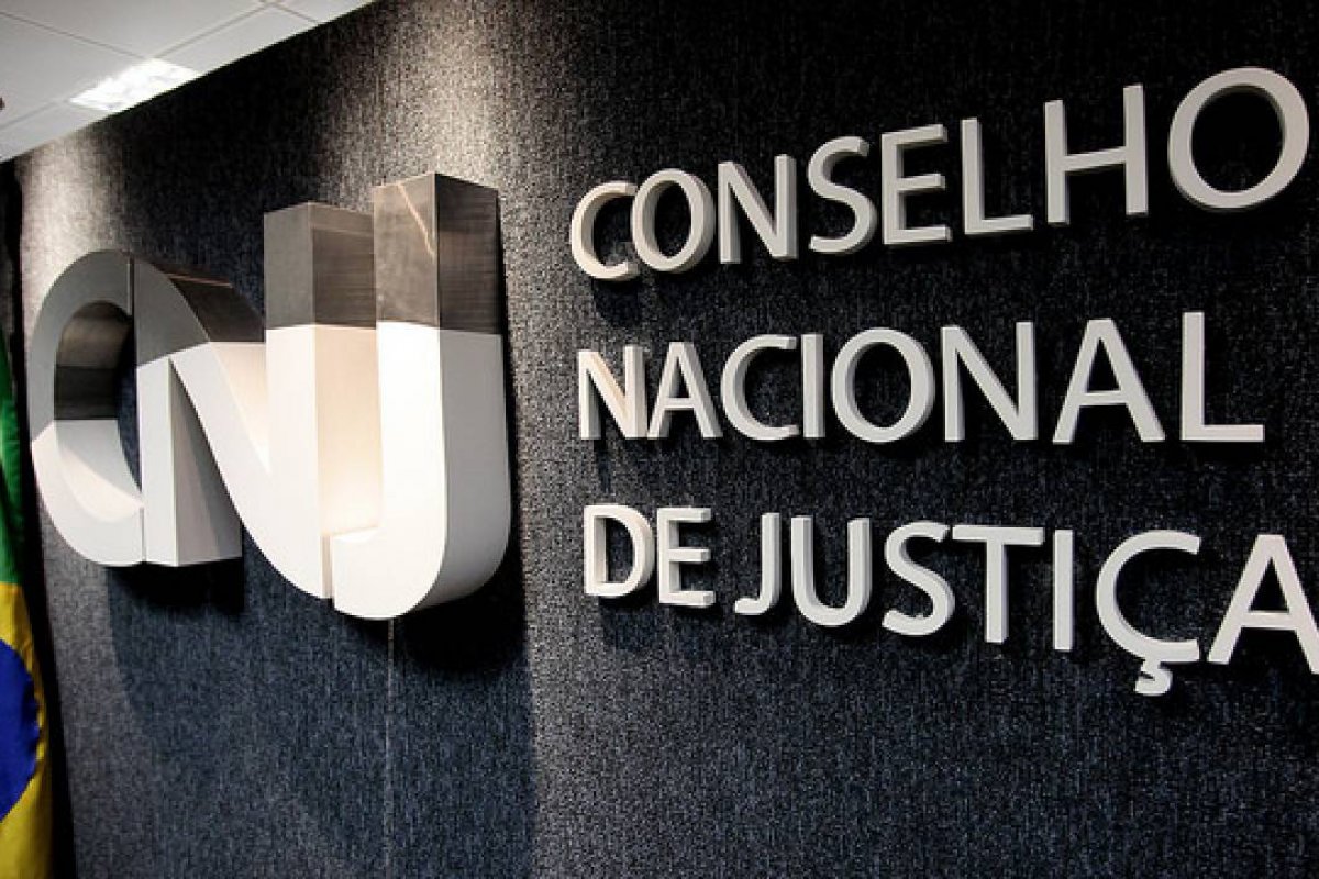 Menos de 1% dos juízes e procuradores investigados são punidos pelo CNJ 