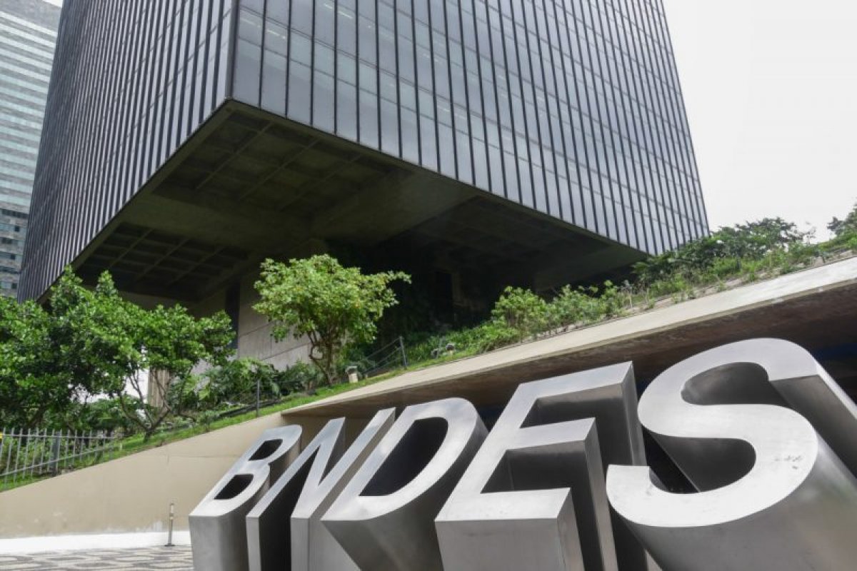 MP pede que TCU apure anúncios do BNDES e BNB em sites suspeitos de Fake News