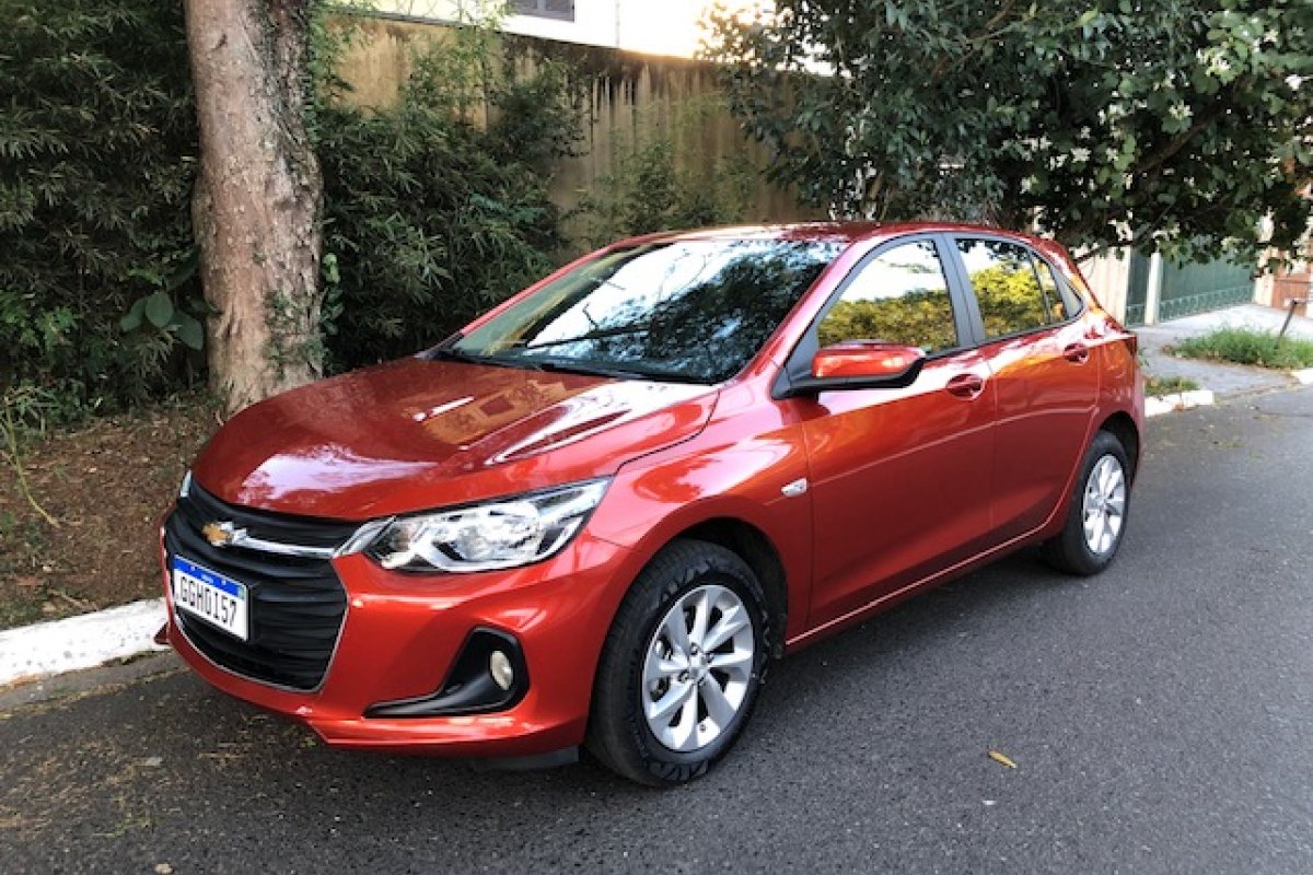 Testamos a versão mais barata do Chevrolet Onix 2020