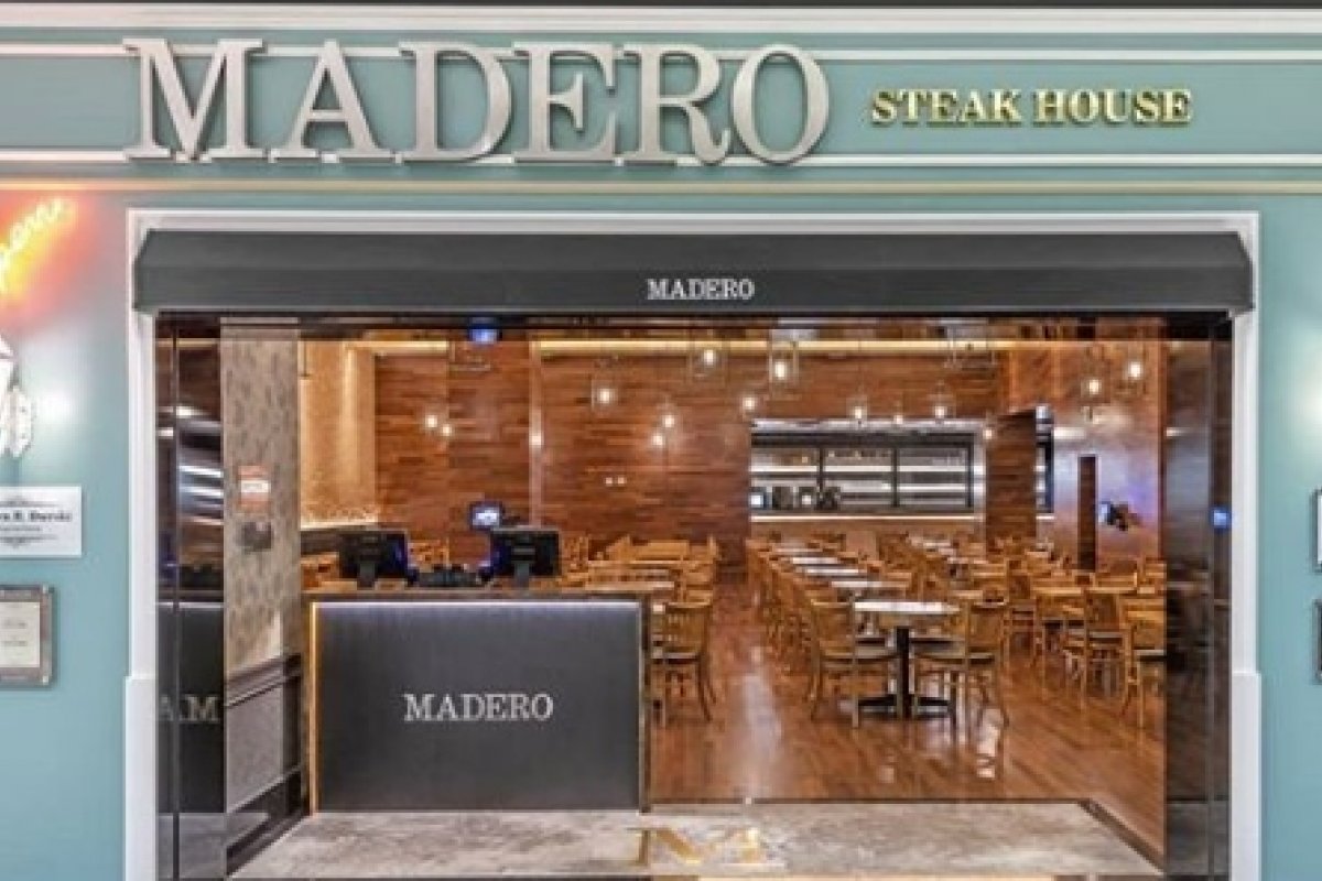 Rede de restaurantes Madero terá de indenizar ex-funcionária em R$ 15 mil por acusação de furto
