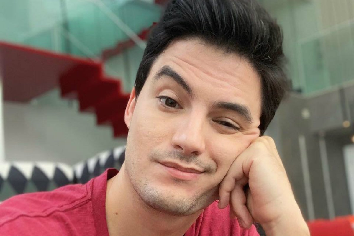 Felipe Neto é chamado de pedófilo e depravado por jornalista e youtuber aciona advogados