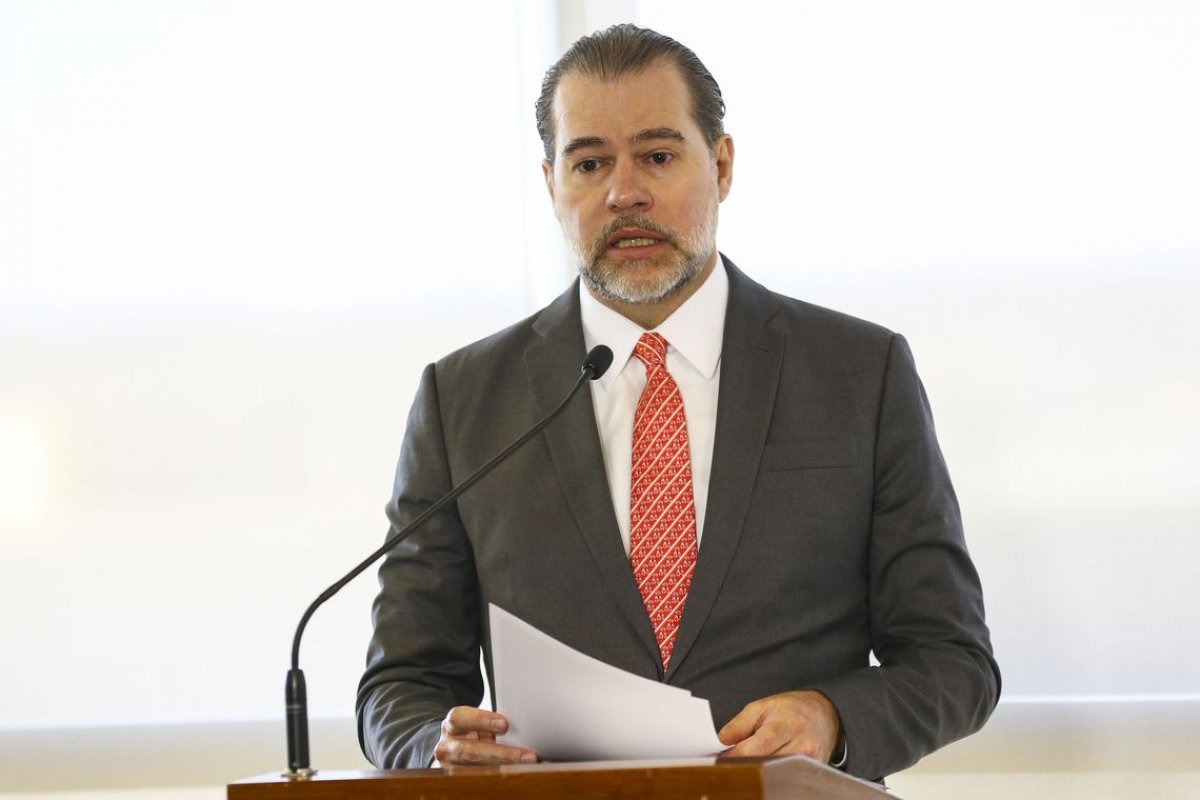 MP-BA solta nota sobre decisão de ministro que suspende investigações em curso no país