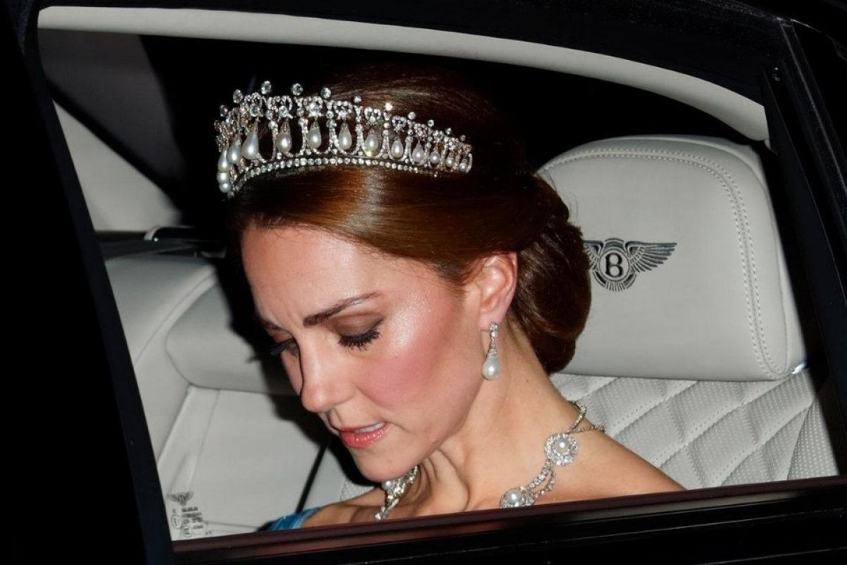 Babados da realeza: Kate Middleton está “devastada” com nova biografia de Harry e Meghan Markle