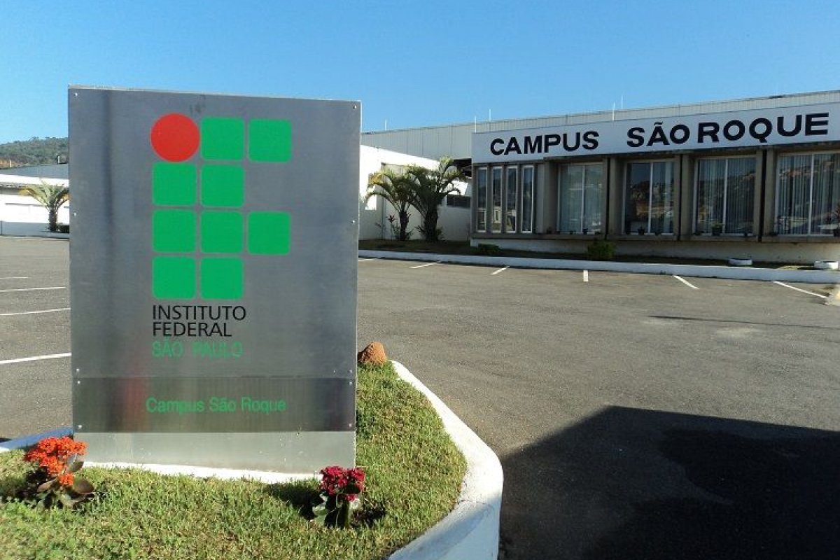 MEC autoriza retorno de aulas à distância em instituições federais do ensino médio técnico até dezembro