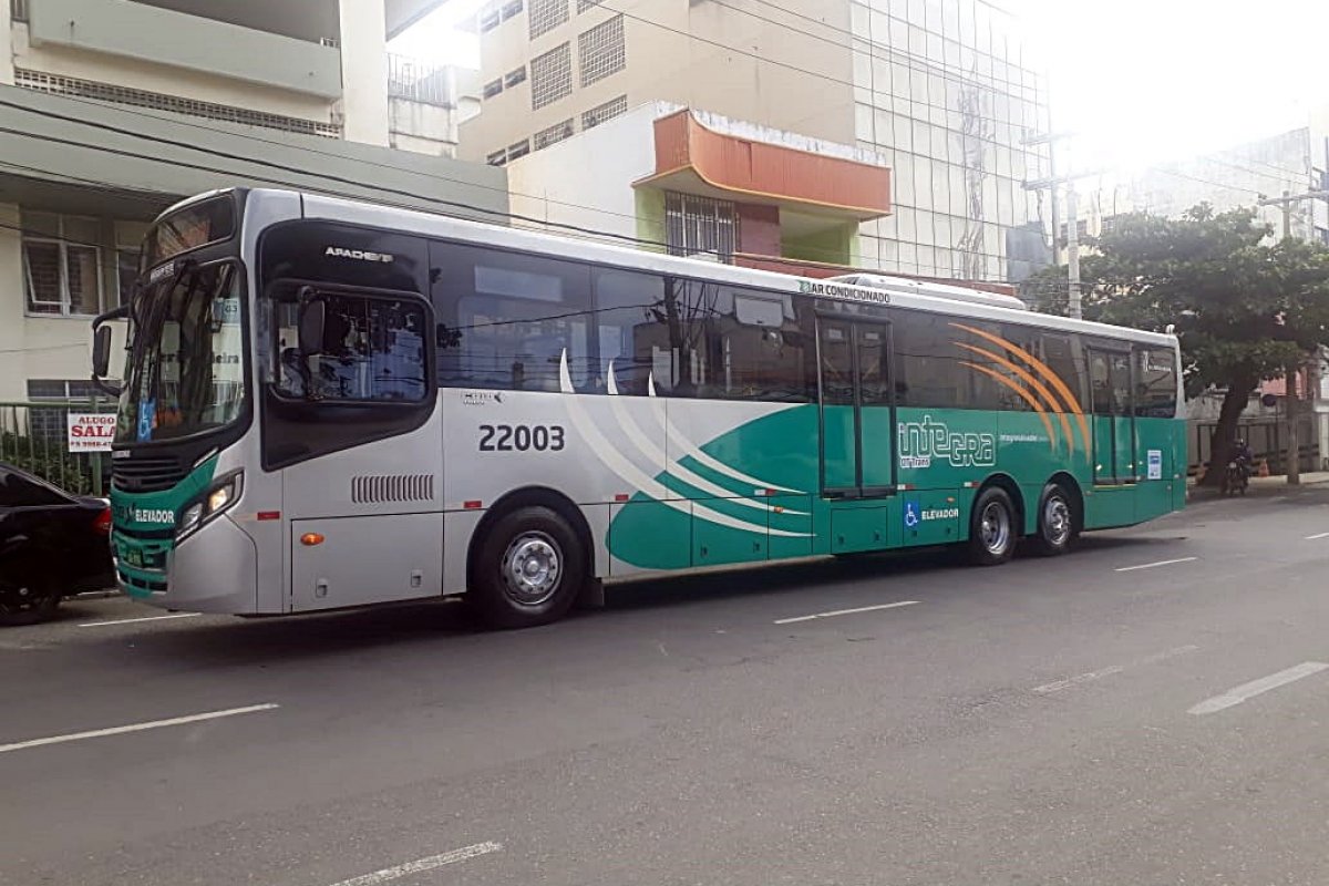 Ônibus passa por teste em Salvador para operar no sistema BRT