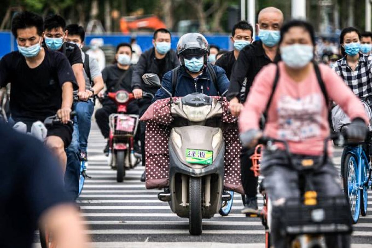 Equipe da OMS chega a Wuhan, na China, para investigar causas da covid-19
