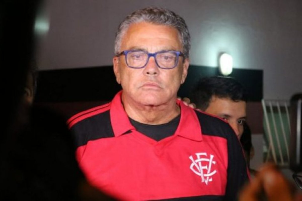 Paulo Carneiro confirma em áudio que Vitória não fará contratações para Série B
