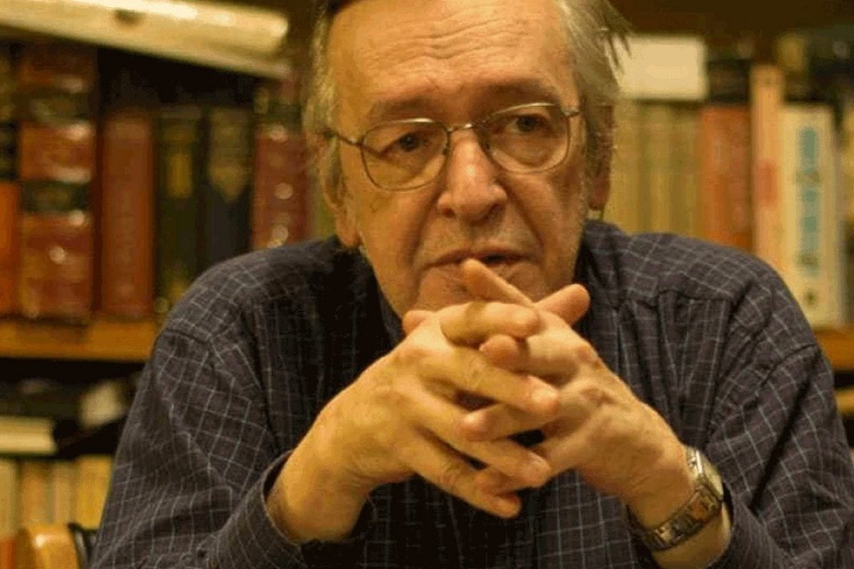 PayPal exclui conta de Olavo de Carvalho e é criticada nas redes sociais 