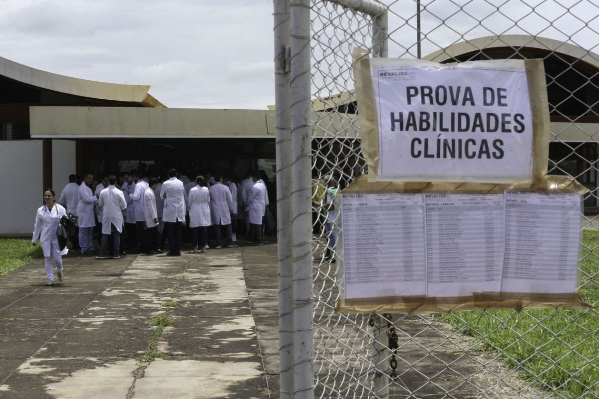 Revalida terá duas edições por ano