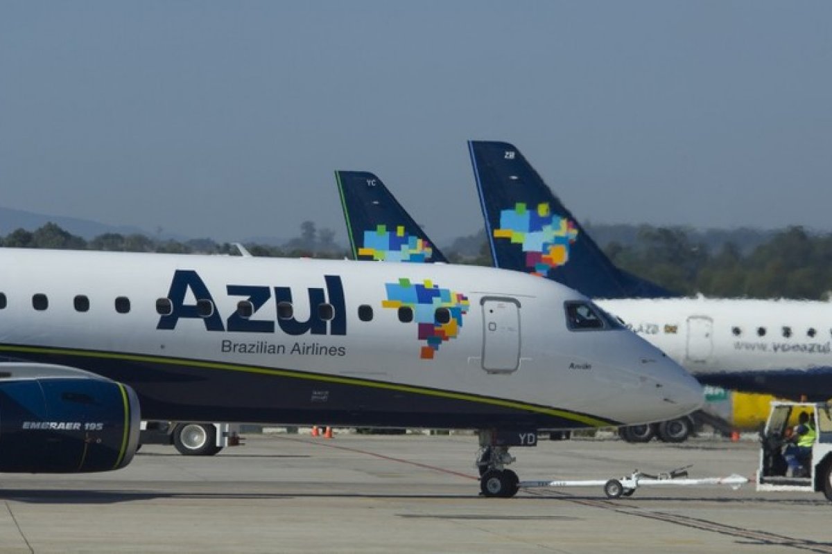 Viagem de avião só em caso de necessidade, alertam especialistas
