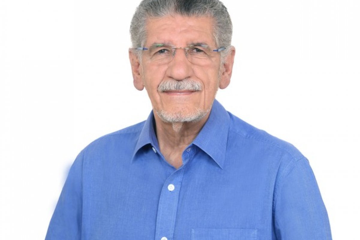 TCM pune Hérzem Gusmão e diretor de fundação em Vitória da Conquista