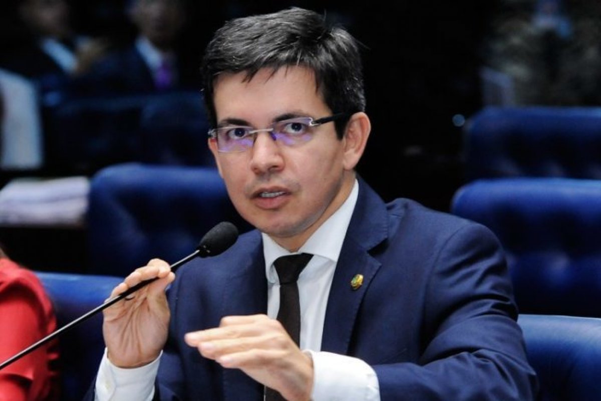 Líder da oposição no Senado reclama de articulação para modificar texto do Fundeb