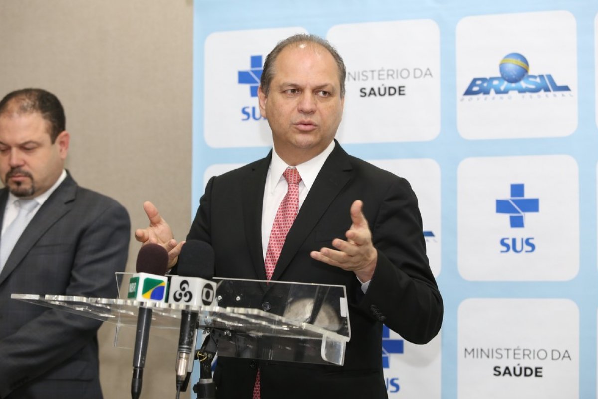 Ricardo Barros anuncia que será novo líder do governo na Câmara