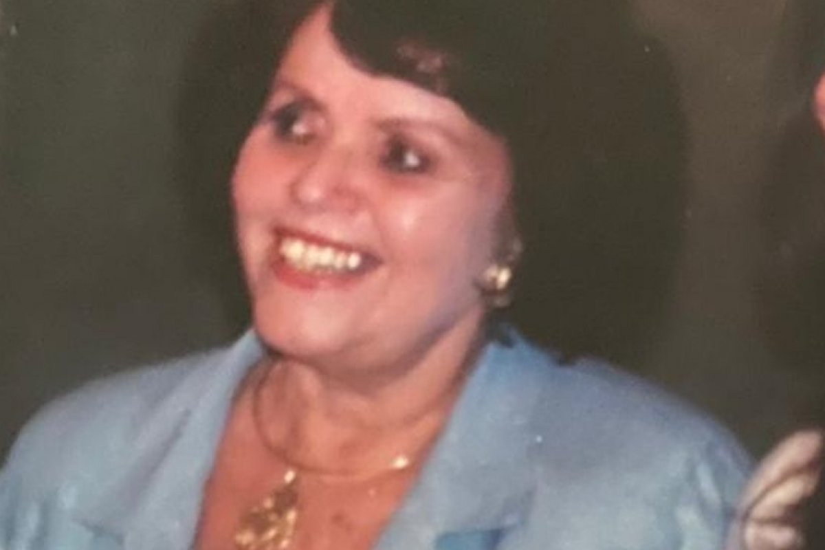 Luto: Morre em Salvador, a tabeliã Solange Lins de Albuquerque 