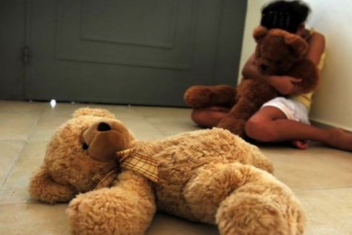 Seis abortos são realizados diariamente no Brasil em crianças entre 10 e 14 anos vítimas de estupro