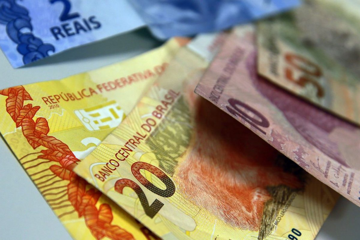 Serasa lança curso de educação financeira com youtubers mulheres