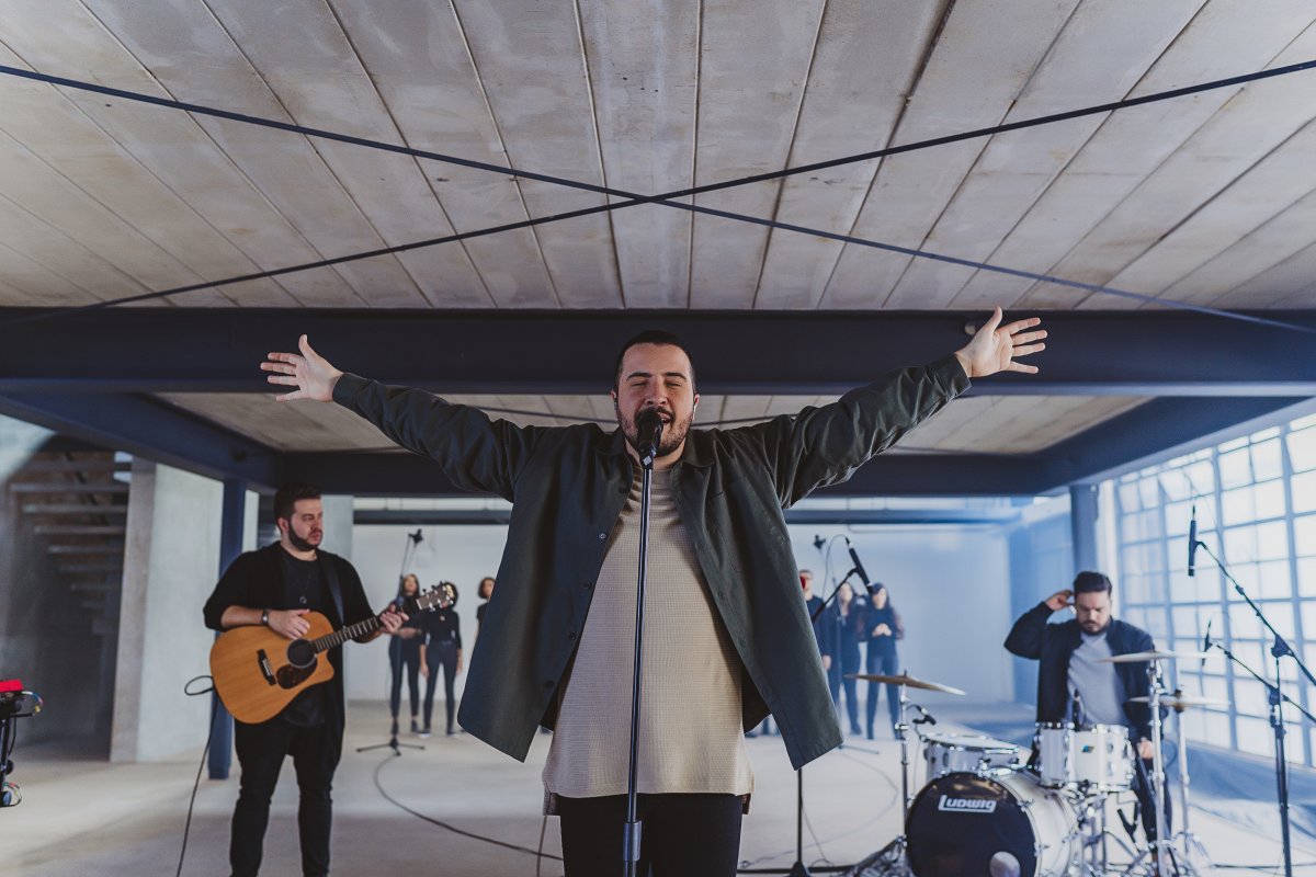 Isaías Saad lança “Egito”, primeira música de seu novo DVD 