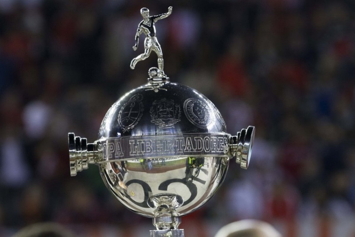 Direitos de transmissão da Libertadores e Sul-americana são oferecidos para concorrentes da Globo