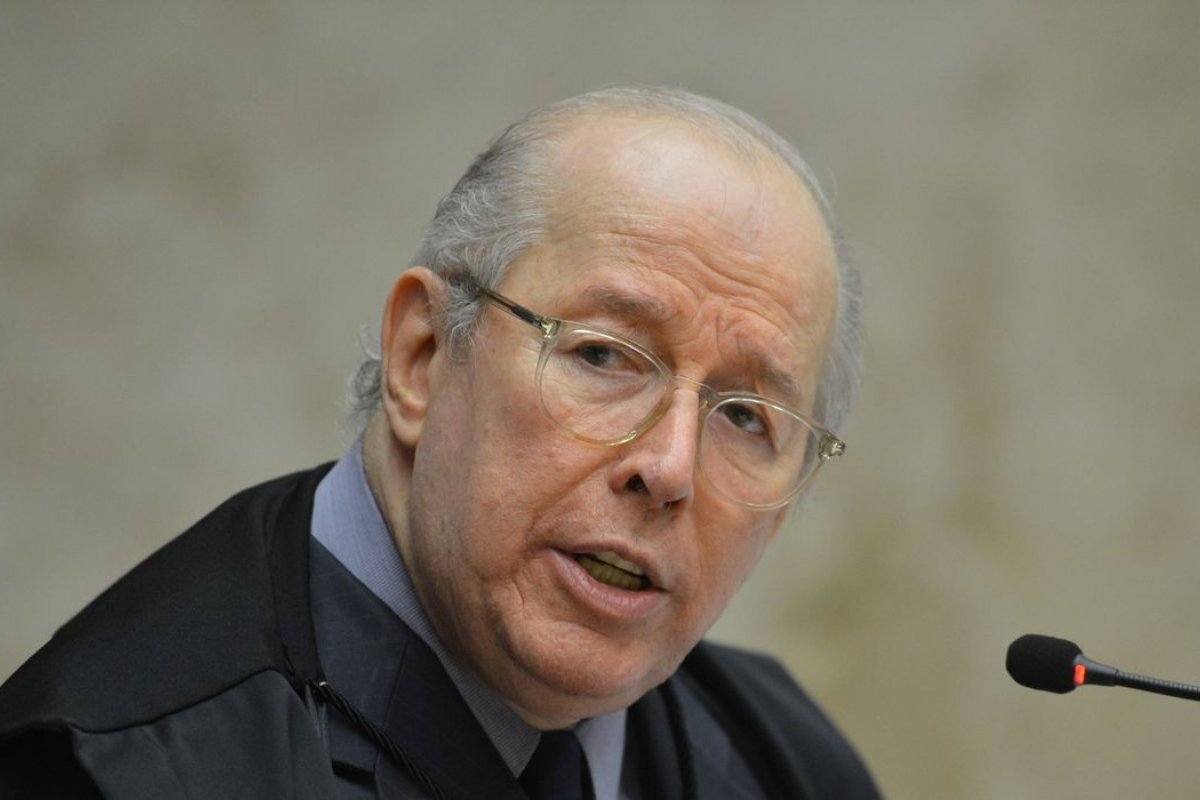 Celso de Mello tira licença médica do STF