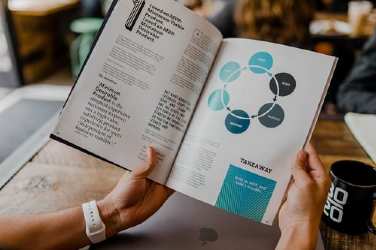 Clube do Livro é criado para motivar equipe durante crise do coronavírus