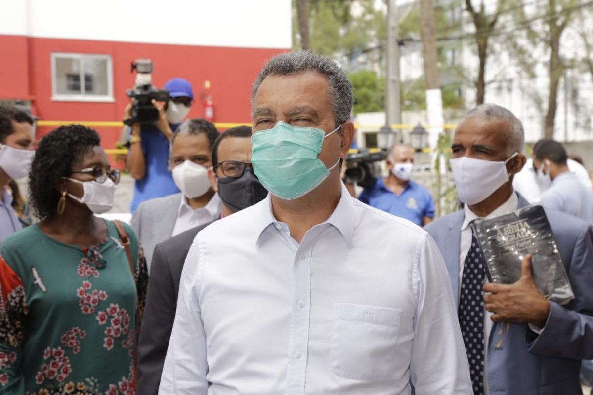 Rui Costa diz que professores "precisarão retornar" às salas de aula na pandemia