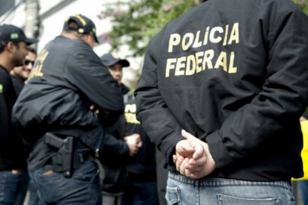 Operação Lava Jato investiga executivos envolvidos em esquema de corrupção na Petrobrás