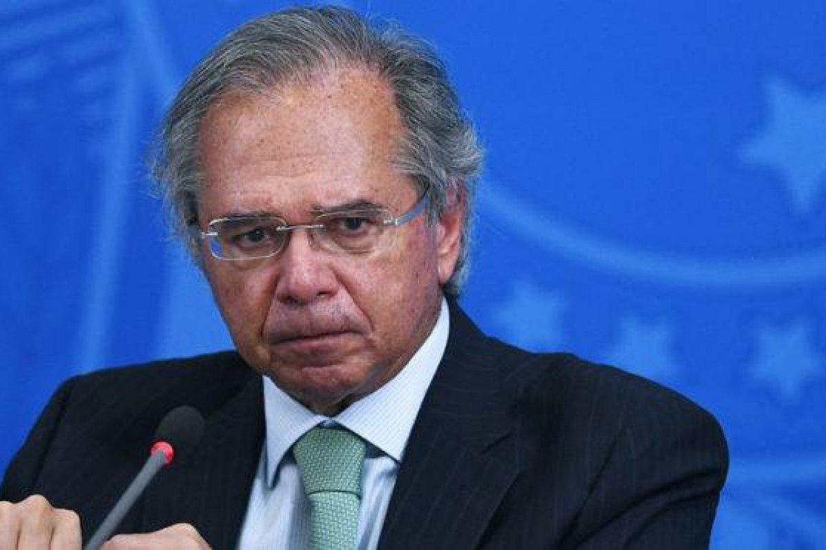 Paulo Guedes vai ao Senado se explicar sobre declarações que fez sobre os parlamentares