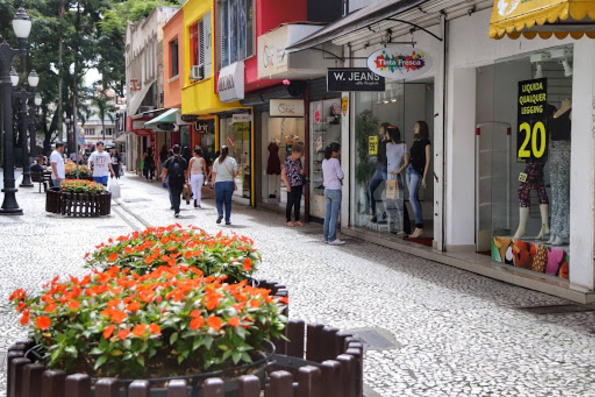 CNC: Cerca de 6 mil lojas fecharam as portas na Bahia no segundo trimestre