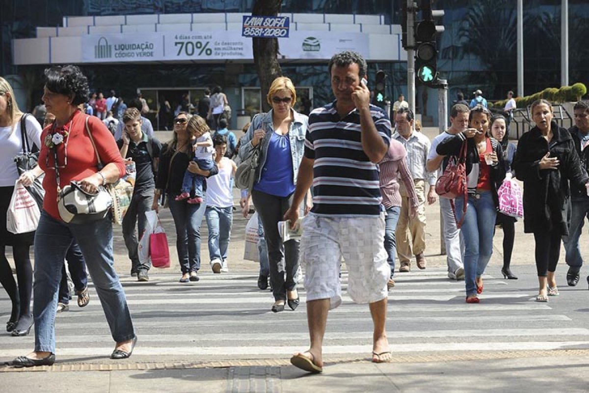 IBGE: Brasil ultrapassa em julho a marca dos 211 milhões de habitantes