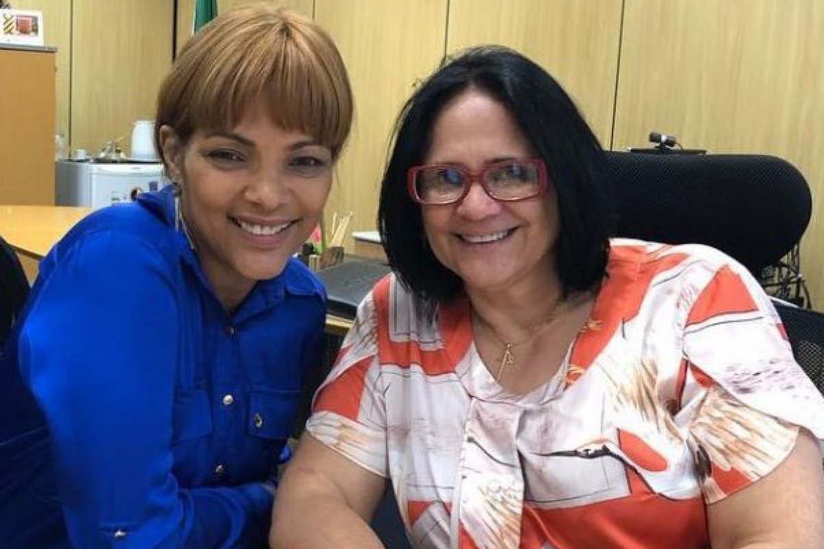 "Ela enganou todo o Brasil", diz Damares sobre Flordelis 