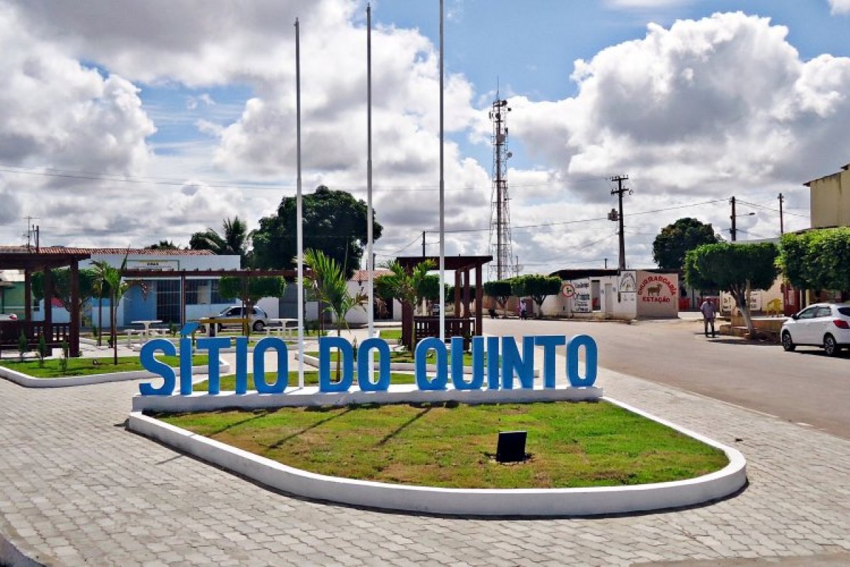 Estudantes de Sítio do Quinto vencem concurso de cordel em Sergipe 