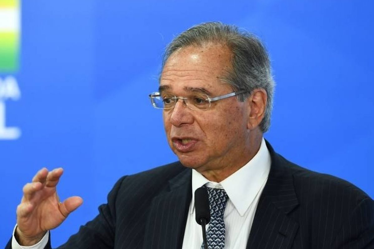 Celular do Ministro Paulo Guedes é hackeado