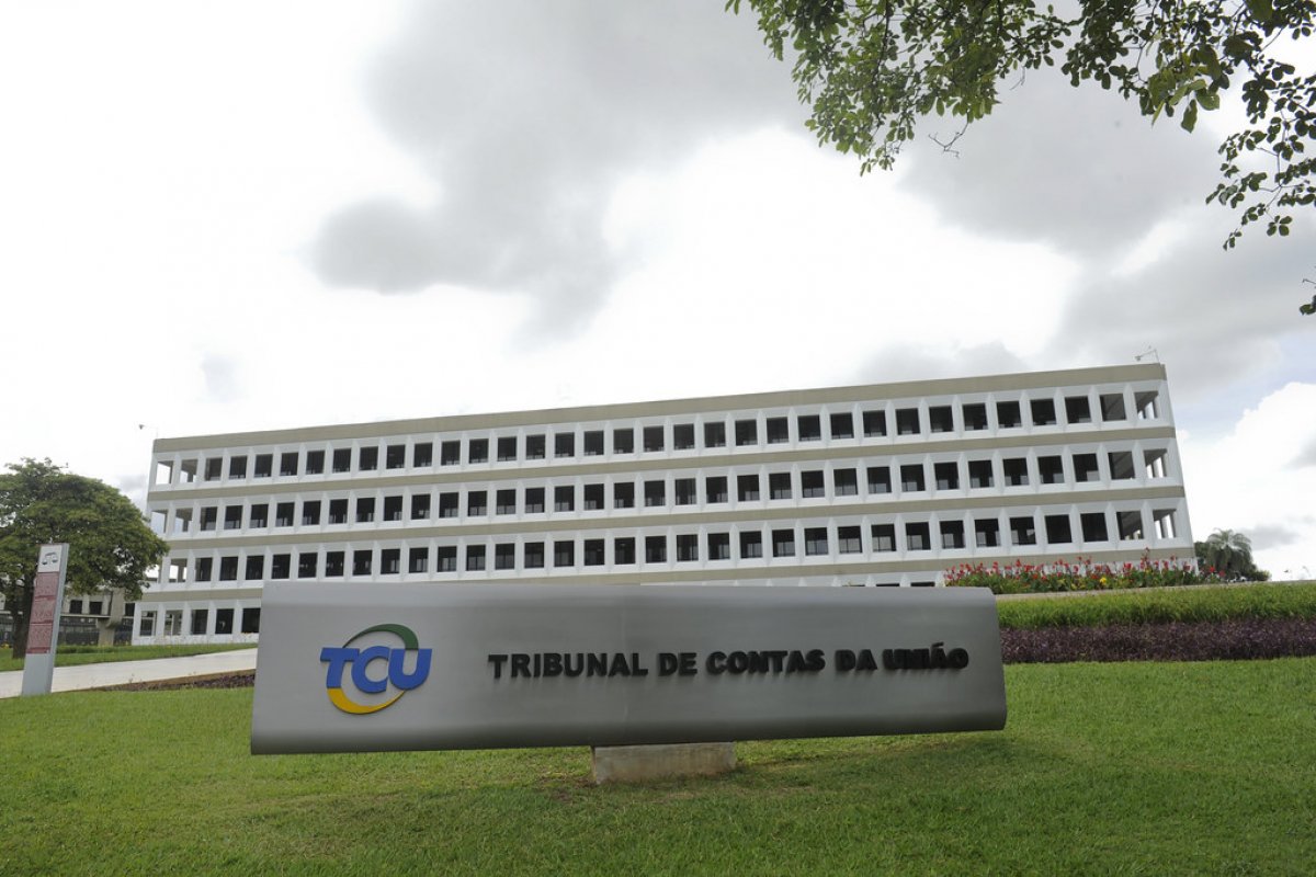 TCU mantém proibição de publicidade do governo federal em sites de fake news