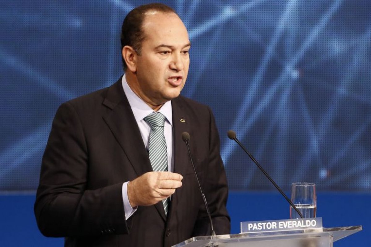 Grupo de pastor Everaldo usou laranja, depósitos fracionados e imóveis para lavar dinheiro, diz MPF