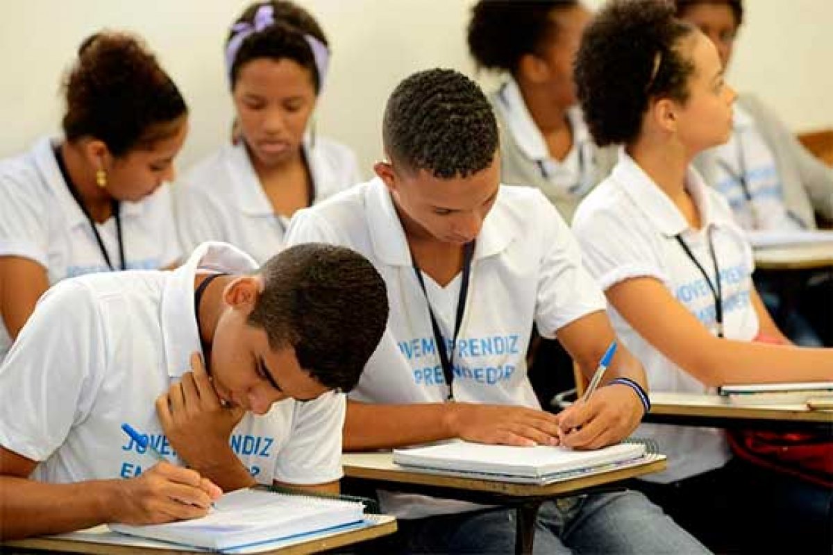 Programa Jovem Aprendiz Empreendedor abre 300 vagas nesta terça (1)