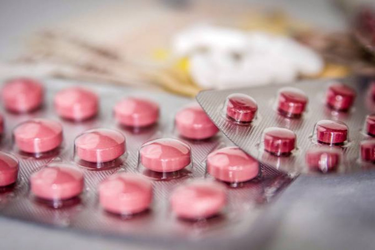 Laboratório francês afirma que remédio para artrite não cura Covid-19