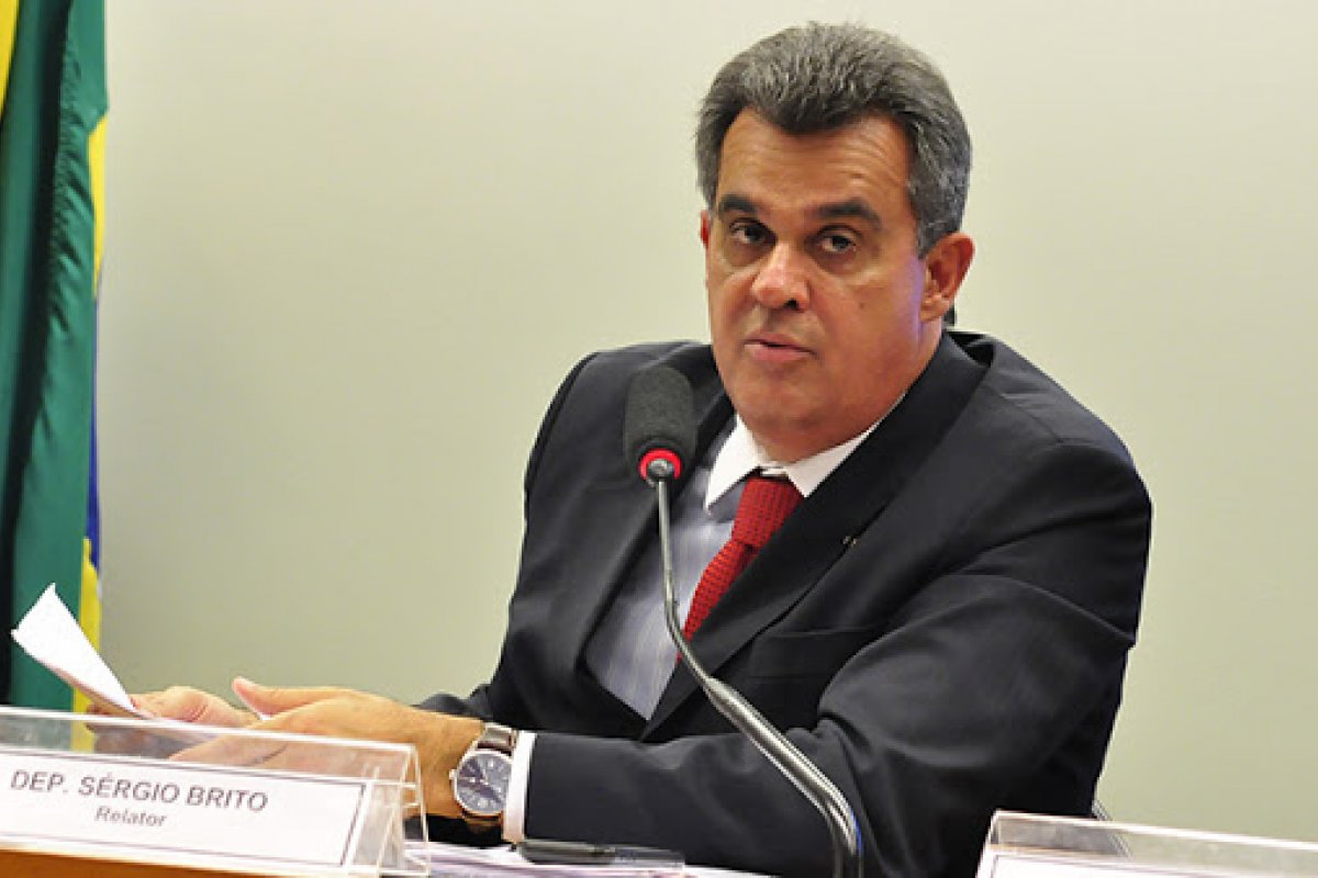 Deputado baiano está entre os investigados por uso irregular de verba parlamentar