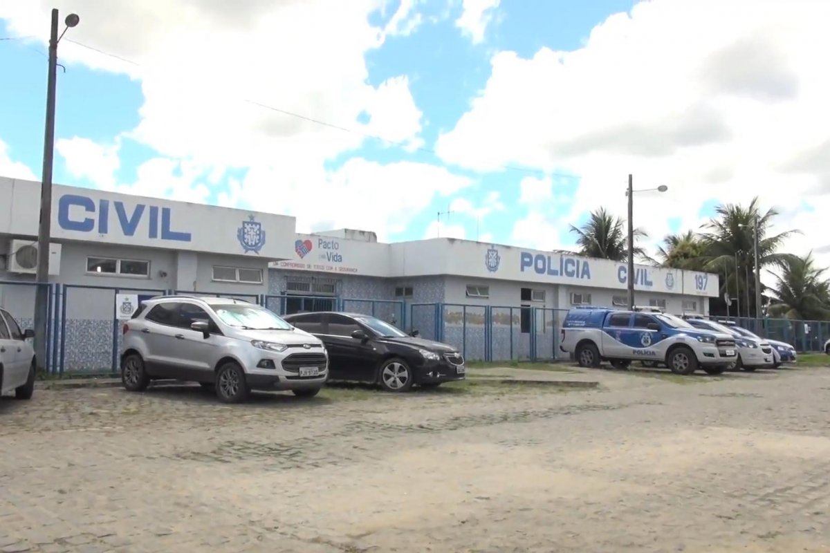 Jovem mata homem a facadas por dívida de R$500 no interior da Bahia