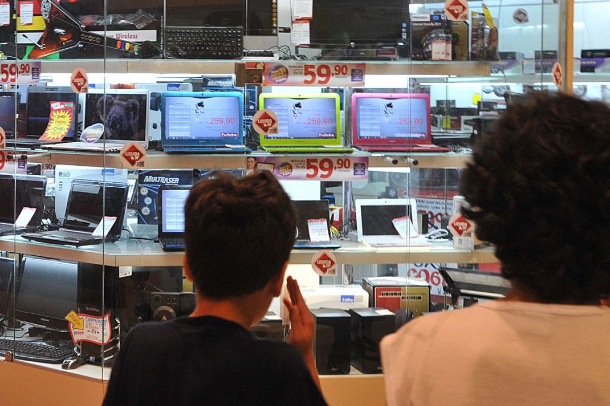 Intenção de consumo em Salvador apresenta alta de 0,8% em agosto