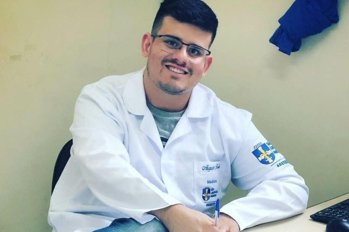  Augusto Ruiiz lança seu primeiro livro “Medicina do Estilo de vida”