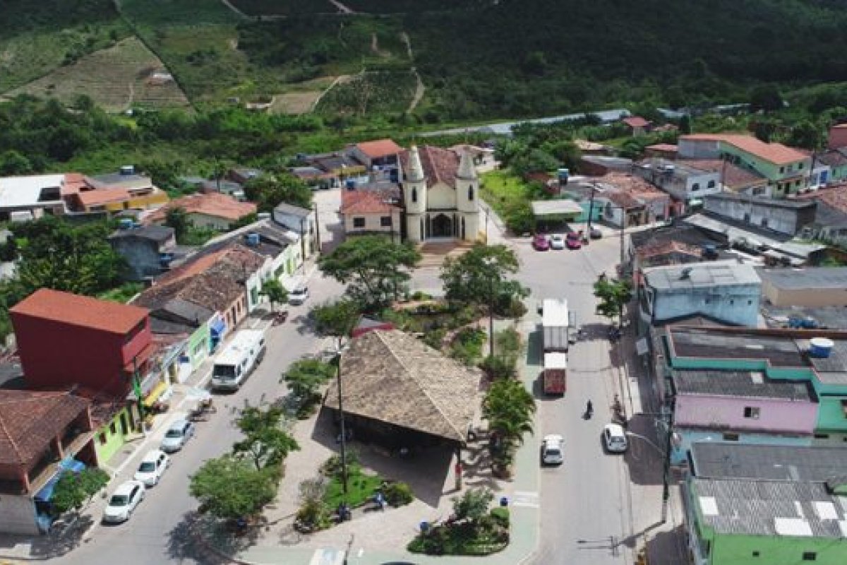 Governo da Bahia suspende transporte intermunicipal em Ibicoara e libera em Pintadas