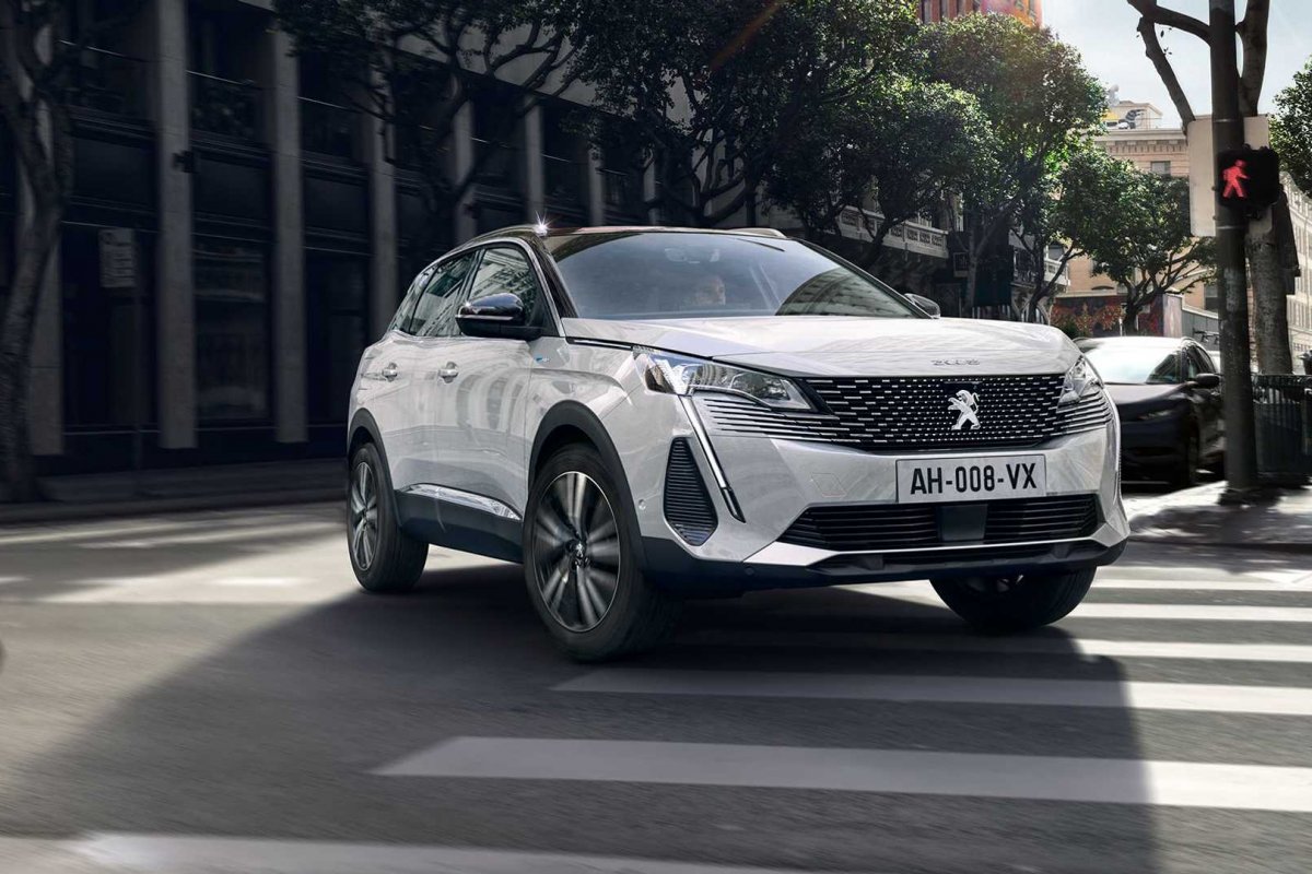 Peugeot 3008 e 5008 são reestilizados na Europa