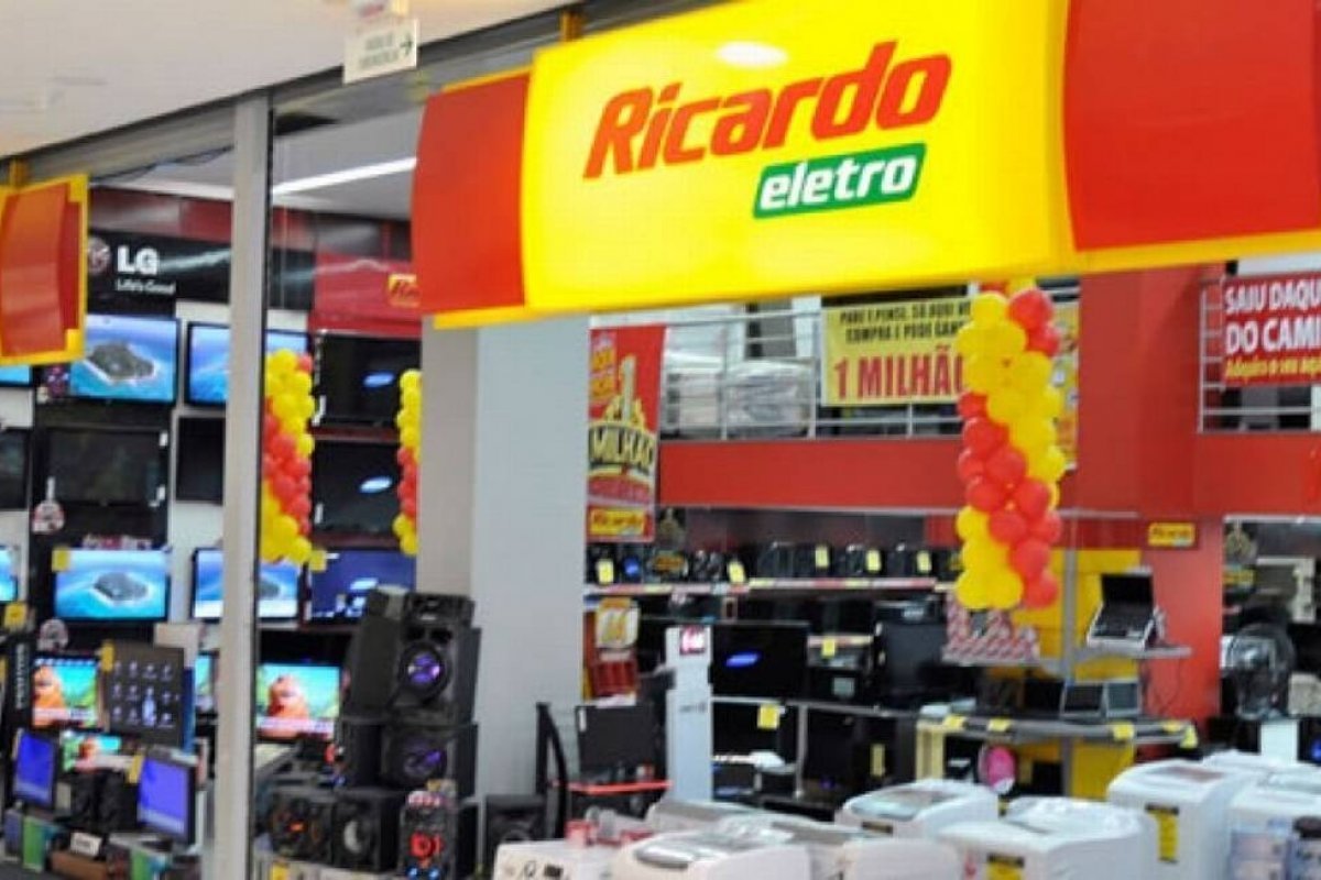 Gestores e ex-gestores da Ricardo Eletro prestam depoimento sobre suposto crime de sonegação fiscal