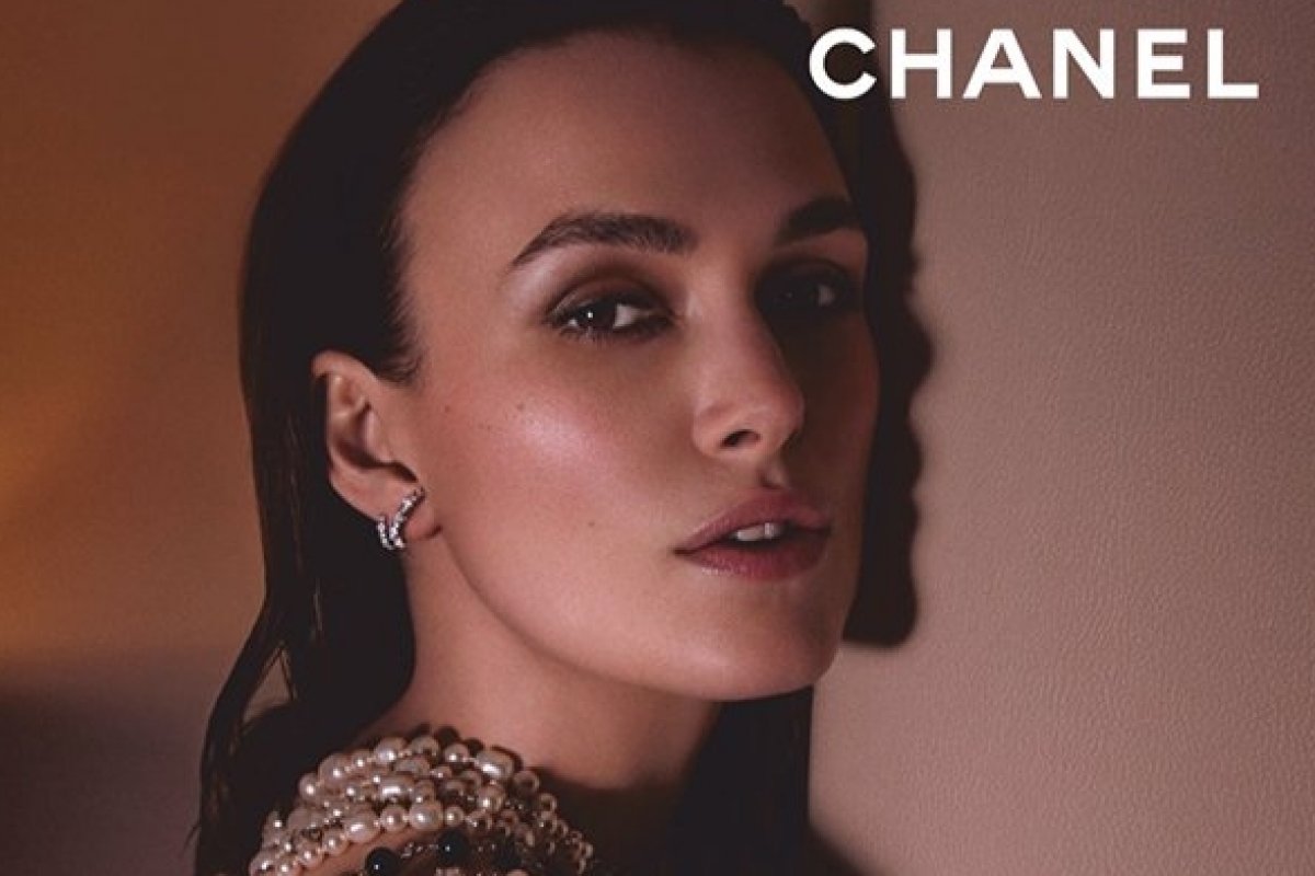 Keira Knightley é a cara da  nova fragrância da Chanel