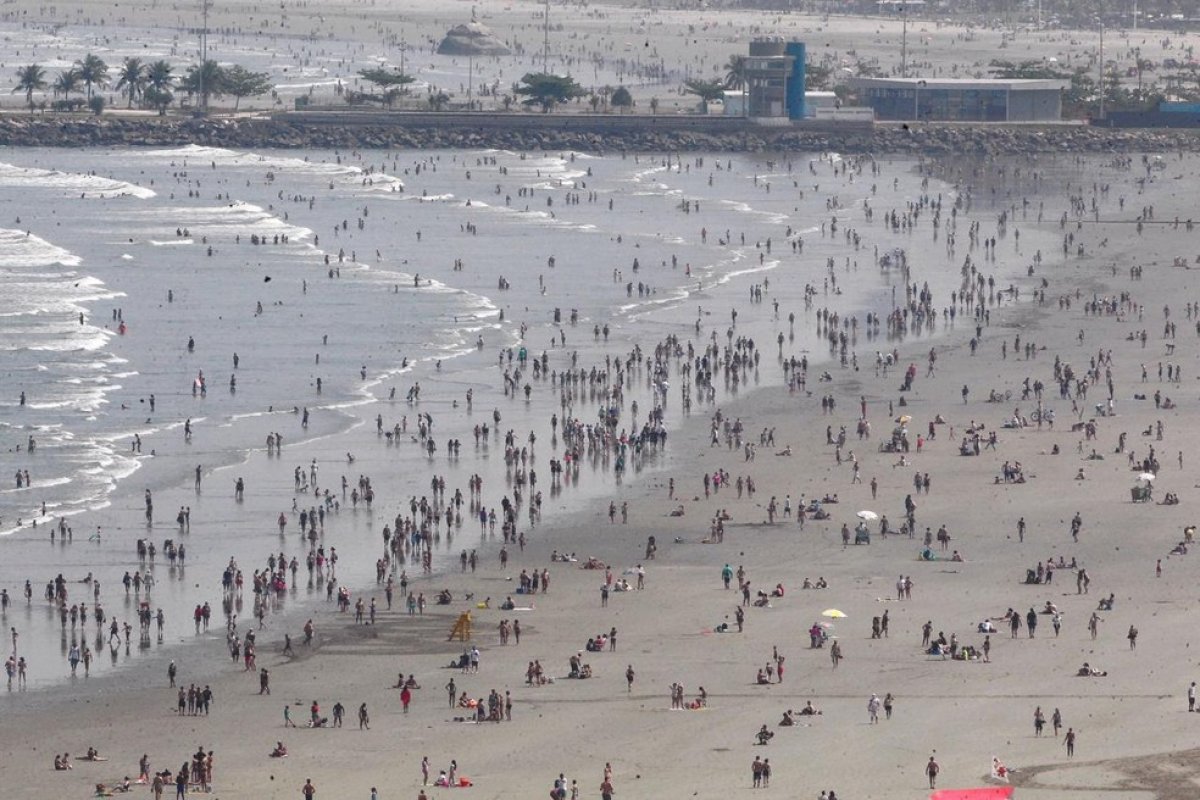 Cinco pessoas morrem afogadas em praias de São Paulo nesse domingo (6)