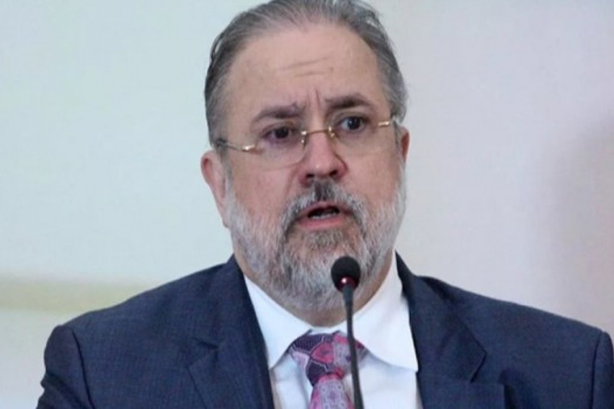 Aras deve prorrogar atividades da Lava Jato nesta quarta-feira (9)