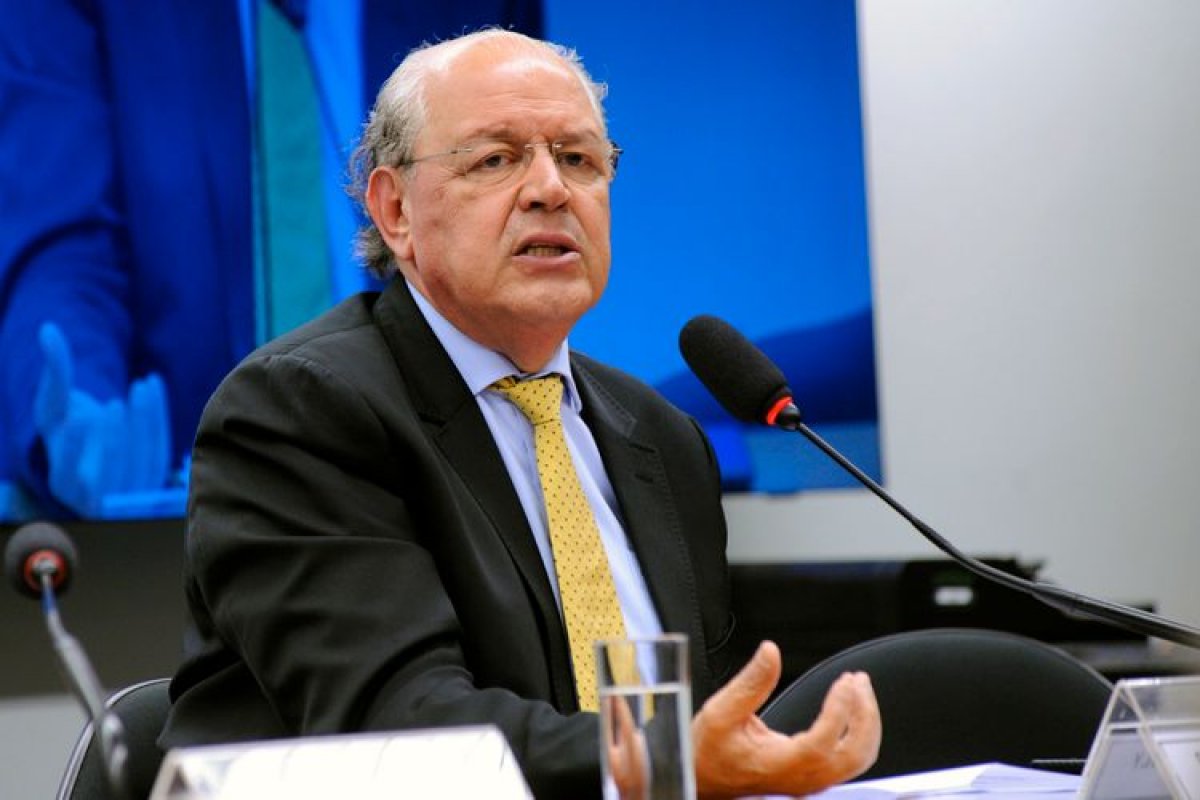 ‘O Brasil vai ter em breve o melhor modelo tributário do mundo’, diz Luiz Carlos Hauly em live sobre Reforma Tributária