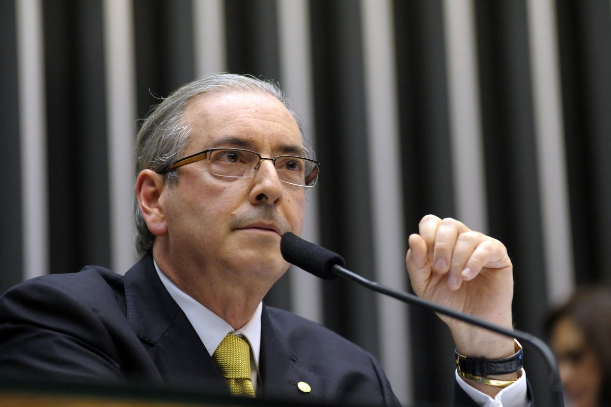 Eduardo Cunha tem aposentadoria cassada