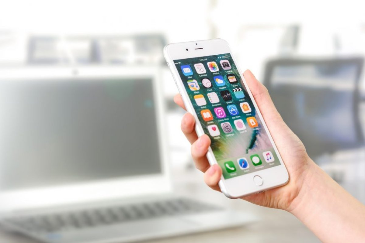 Apple registra patente de função de expelir água pelo alto-falante para o iPhone